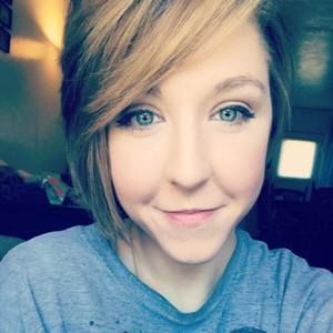 Meet your Posher, Caitlin